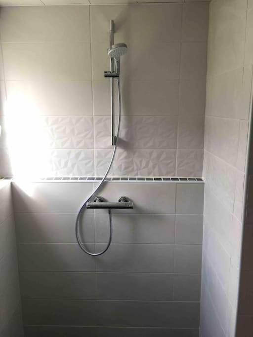 Logement Independant,Calme A 2 Pas Du Centre Ville Lannion Luaran gambar