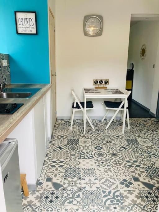Logement Independant,Calme A 2 Pas Du Centre Ville Lannion Luaran gambar